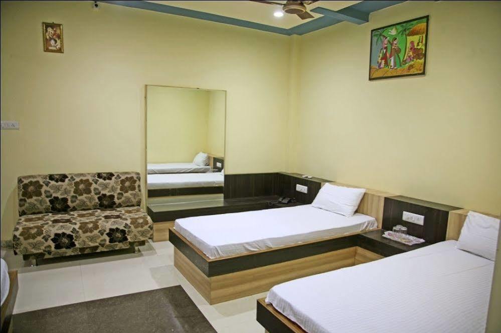 Oyo 2061 Hotel New Holiday Inn Ajmer Eksteriør billede